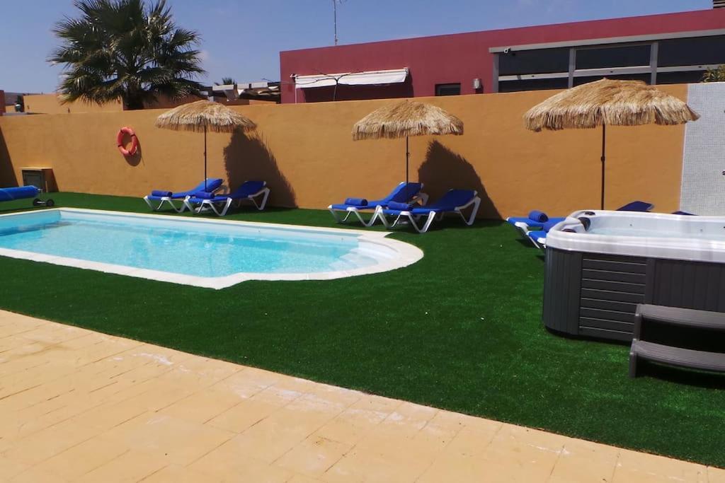 Luxury Villa At Golf Course Costa De Antigua Exterior photo